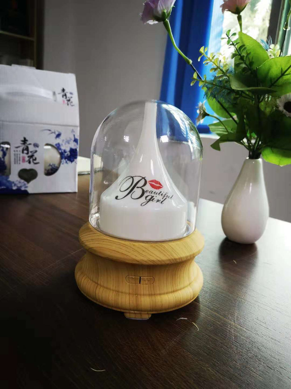 Eternal Hydrangea Flower Style Ultrasonic Diffuser with Ambient Light Flowing Light Bottle Aromatherapy Humidifier