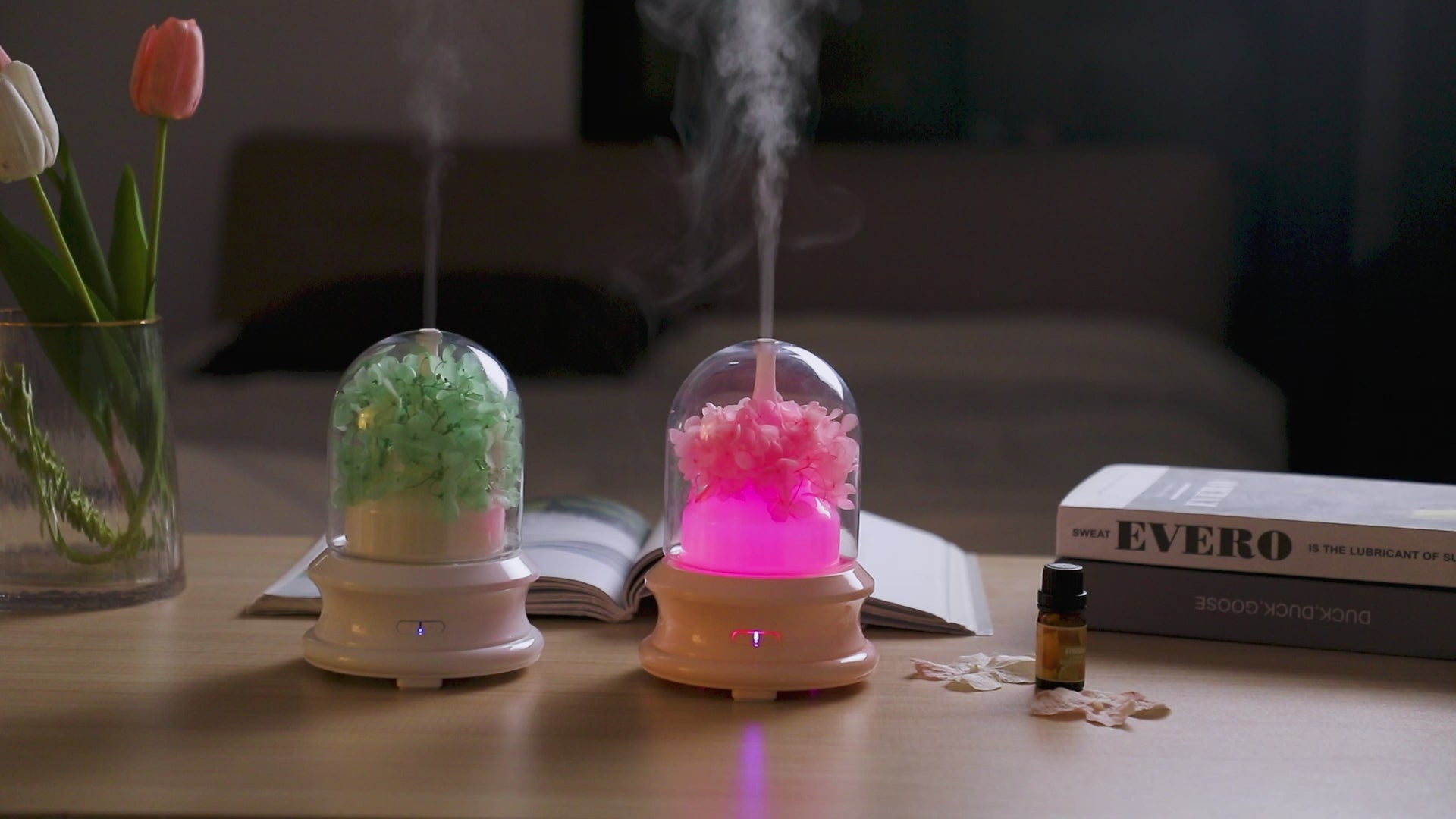 Flowing Light Bottle Aromatherapy Humidifier - Eternal Hydrangea Flower Style Ultrasonic Diffuser with Ambient Light